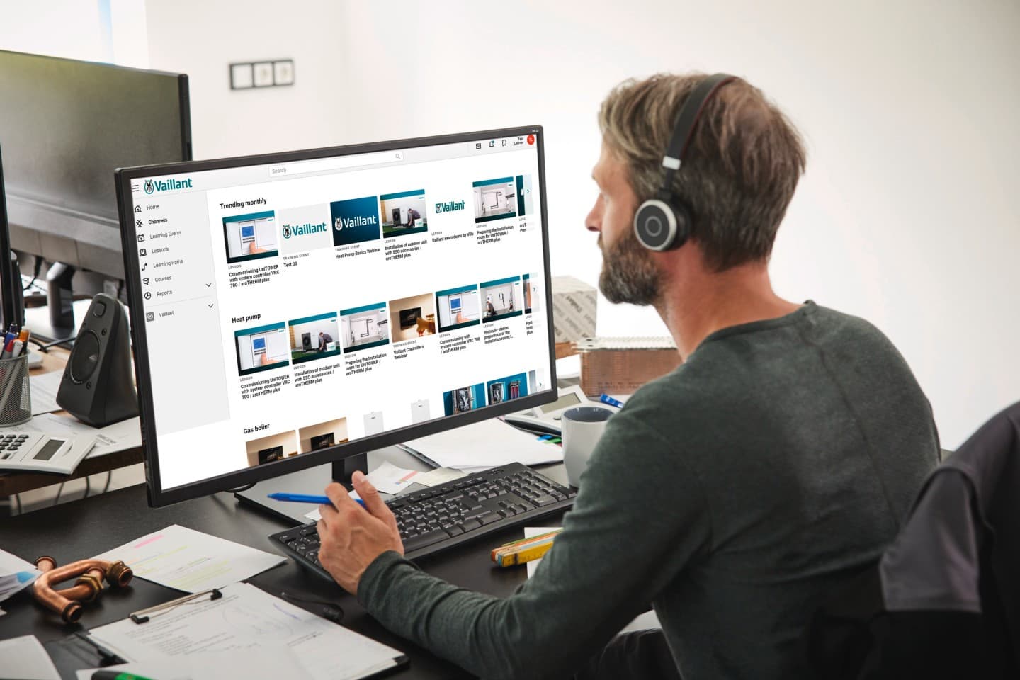 Barbat la training online